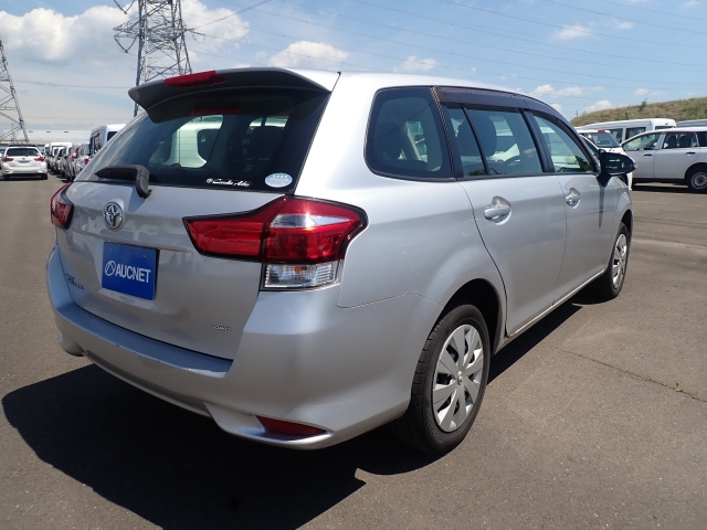 TOYOTA COROLLA FIELDER 2016
