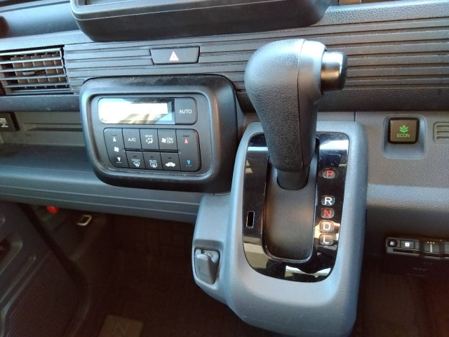HONDA N VAN 2019