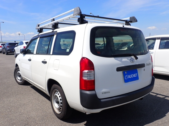 TOYOTA PROBOX 2018