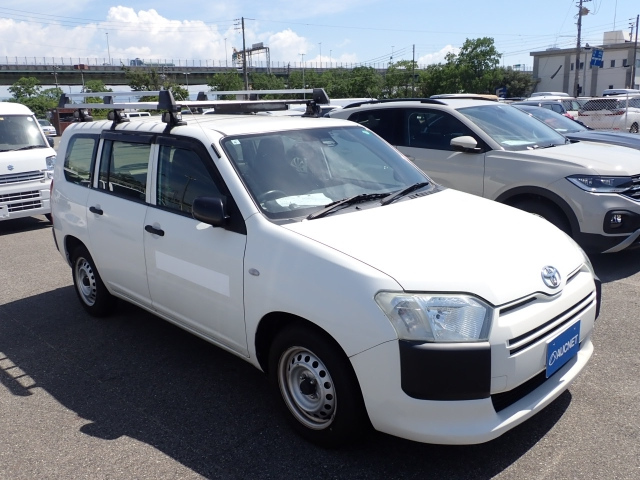 TOYOTA PROBOX 2018