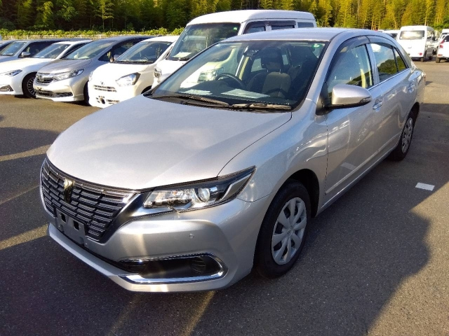 TOYOTA PREMIO 2020