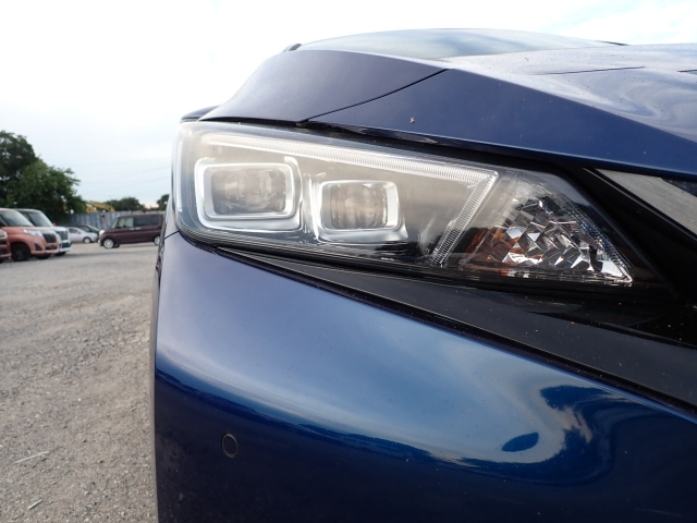 NISSAN LEAF 2019