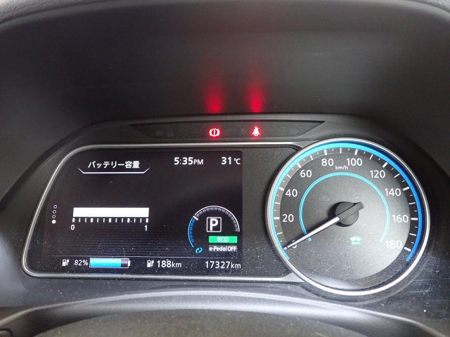 NISSAN LEAF 2018