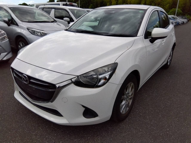 MAZDA DEMIO 2018