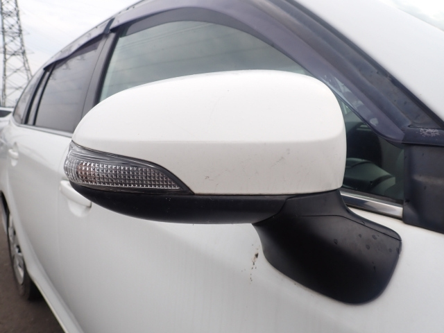 TOYOTA COROLLA FIELDER 2015