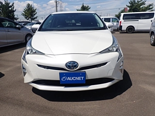 TOYOTA PRIUS 2018