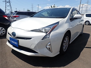 TOYOTA PRIUS 2018