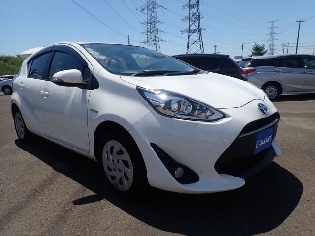 TOYOTA AQUA 2018