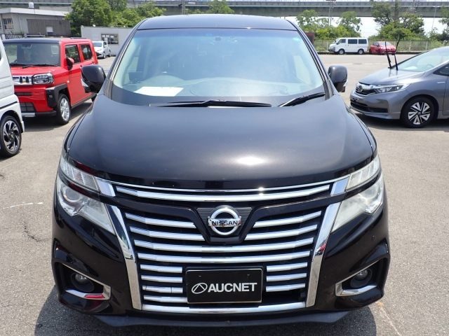 NISSAN ELGRAND 2017