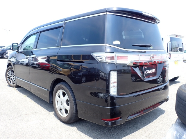 NISSAN ELGRAND 2017