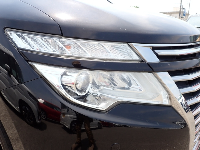 NISSAN ELGRAND 2017