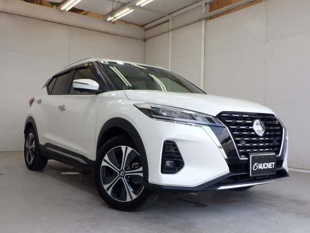 NISSAN KIX 2020