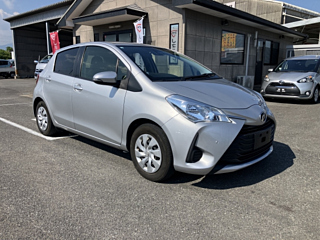 TOYOTA VITZ 2019
