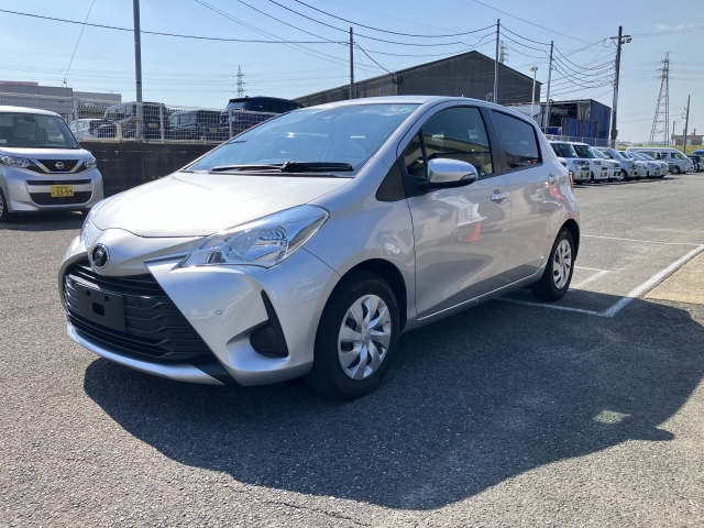 TOYOTA VITZ 2019