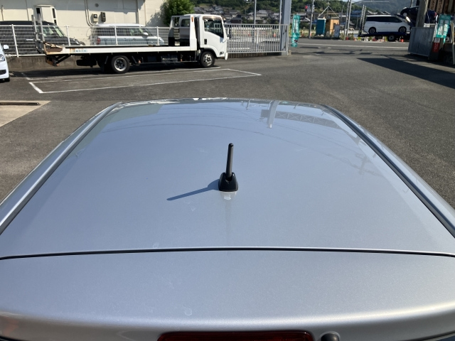 TOYOTA VITZ 2019