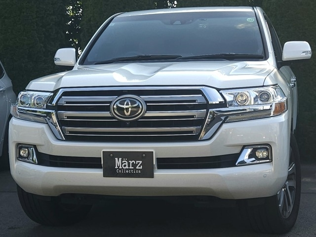 TOYOTA LAND CRUISER 2015