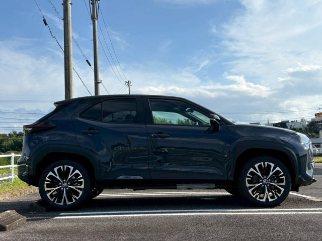 TOYOTA YARIS CROSS 2025