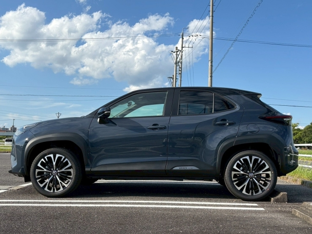 TOYOTA YARIS CROSS 2025