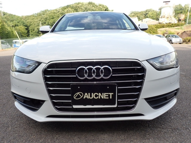 AUDI A4 2015