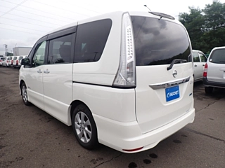 NISSAN SERENA 2013
