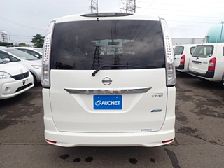 NISSAN SERENA 2013