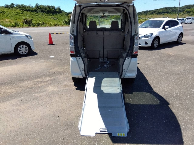 HONDA N BOX PLUS 2016