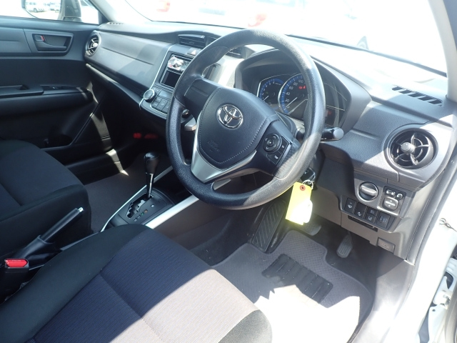 TOYOTA COROLLA FIELDER 2018