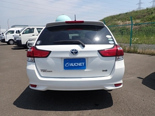 TOYOTA COROLLA FIELDER 2018