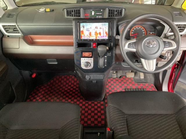TOYOTA TANK 2018