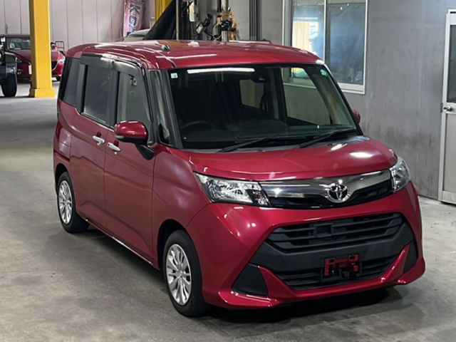 TOYOTA TANK 2018