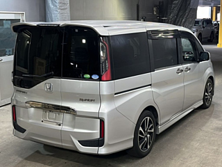 HONDA STEP WAGON 2015