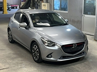 MAZDA DEMIO 2016