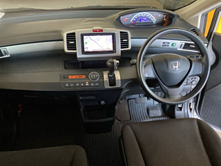HONDA FREED 2013