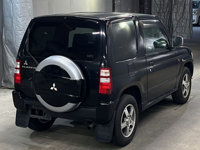 MITSUBISHI PAJERO MINI 2010