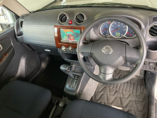 NISSAN KIX 2009
