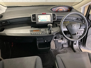 HONDA FREED 2010