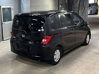 HONDA FREED 2010