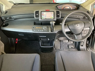 HONDA FREED 2010