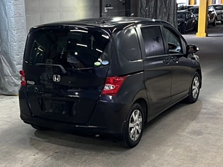 HONDA FREED 2010