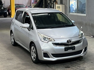 TOYOTA RACTIS 2016