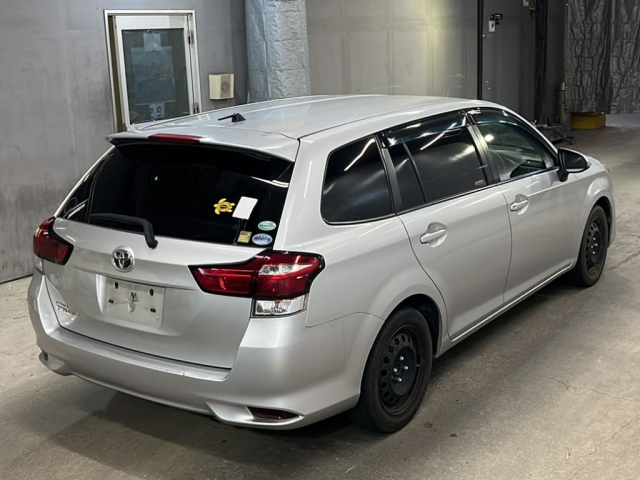 TOYOTA COROLLA FIELDER 2017