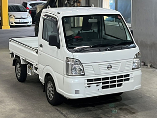 NISSAN CLIPPER TRUCK 2015
