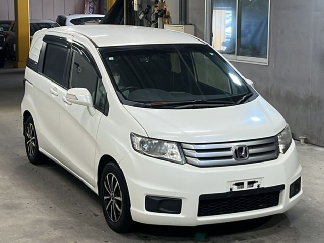 HONDA FREED 2012