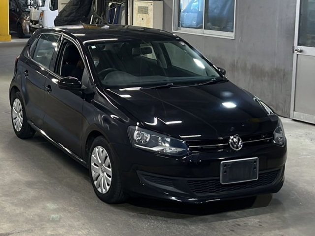 VOLKSWAGEN POLO 2014