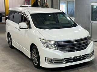 NISSAN ELGRAND 2010
