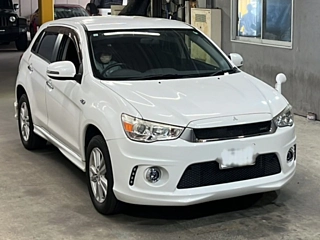 MITSUBISHI RVR 2013