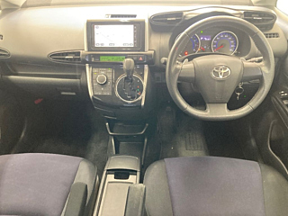 TOYOTA WISH 2012