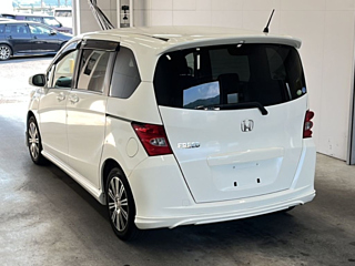 HONDA FREED 2010