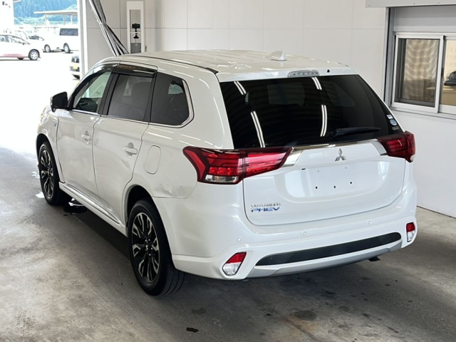 MITSUBISHI OUTLANDER PHEV 2018