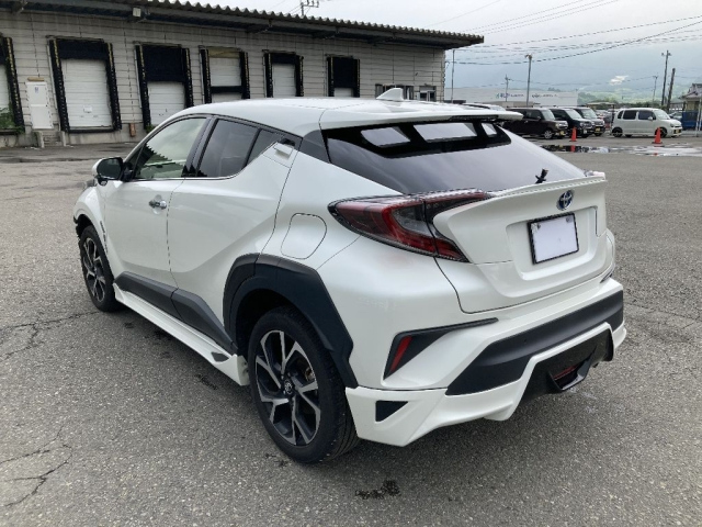 TOYOTA C-HR 2018
